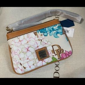 NWT Dooney & Bourke Medium Cream Monogram Hydrangea Wristlet